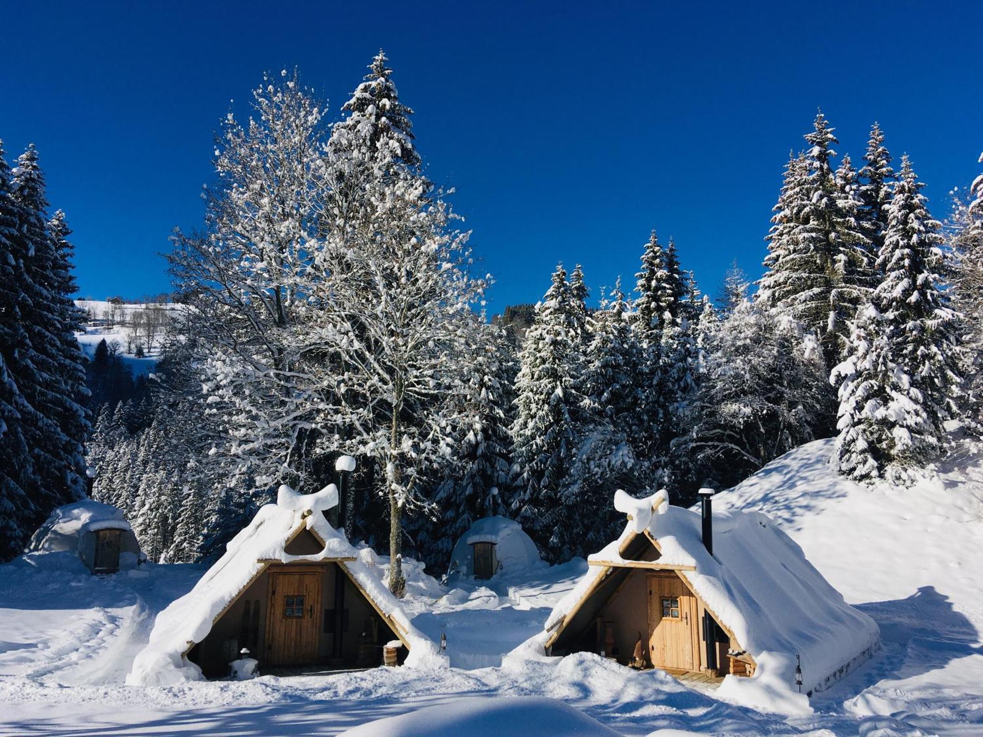 Altipik - Lodges Insolites Mont-Saxonnex エクステリア 写真